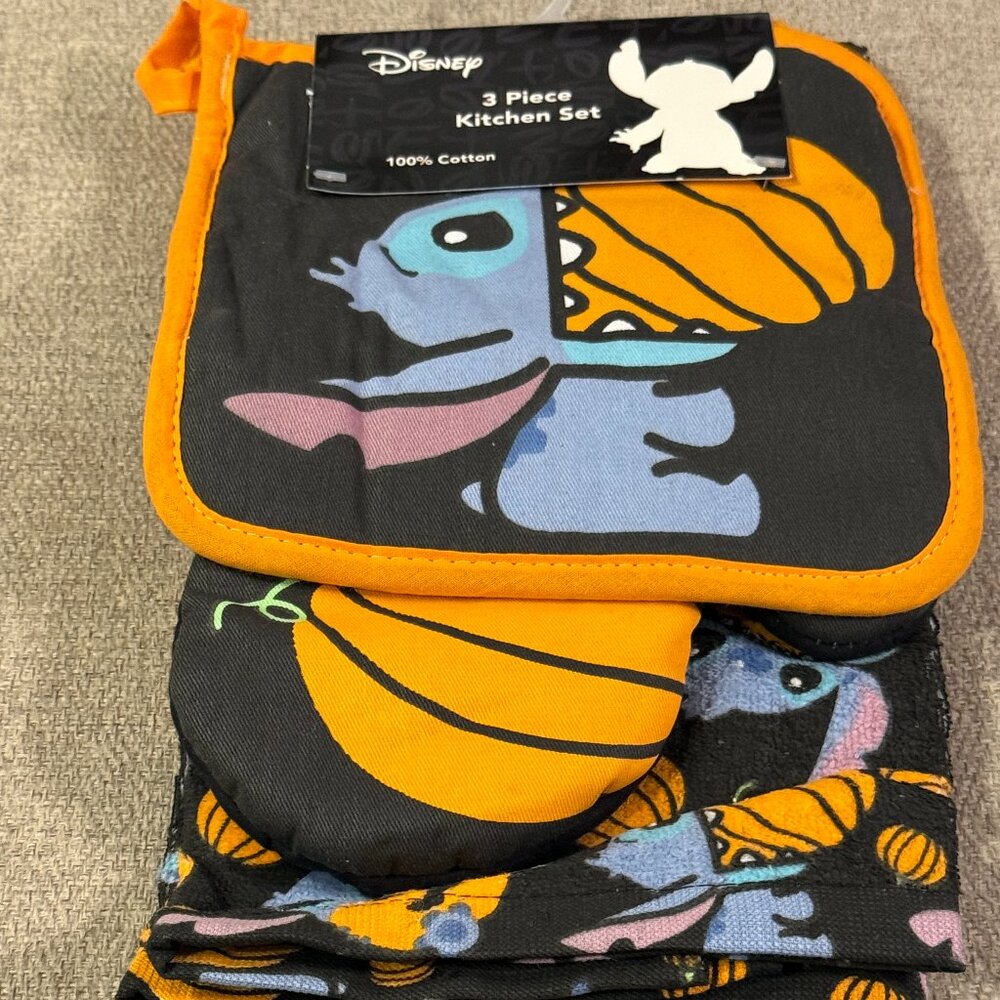 STITCH KITCHEN TOWEL/POTHOLDER SET NWT